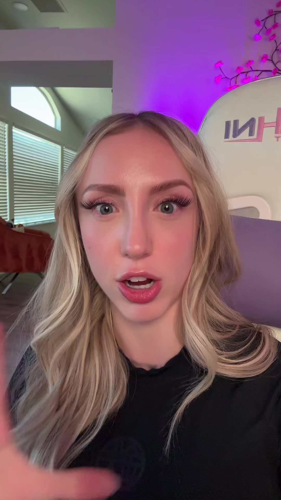 justpeechi (@officialjustpeechi) - Urlebird