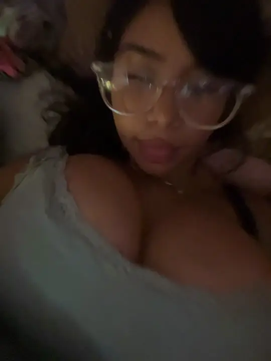 Angeli💫 (@lolorily) - Urlebird