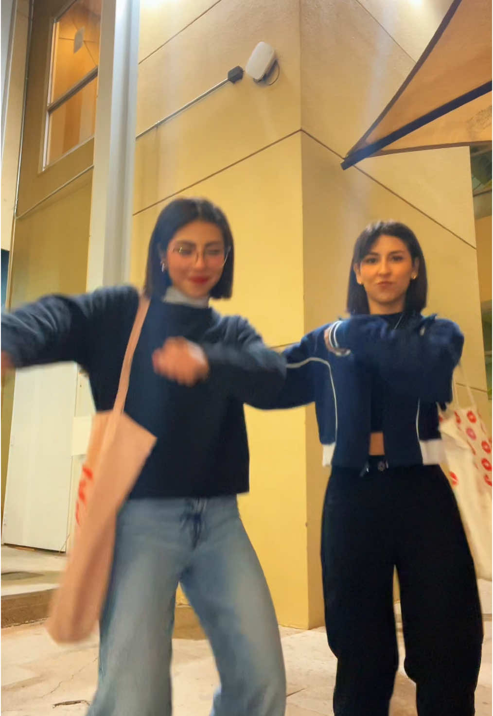 @gigi y maya :)