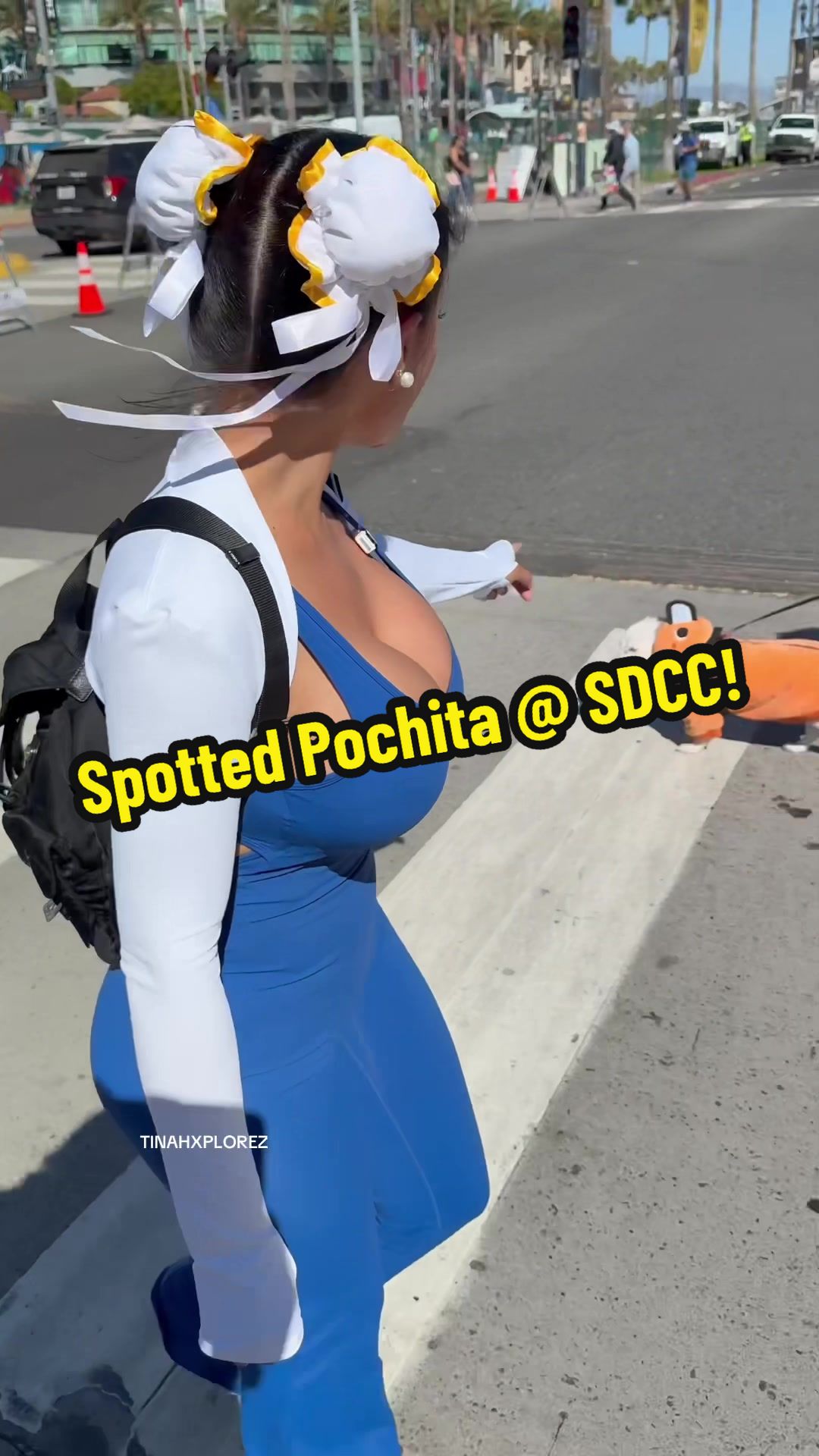Spotted Pochita at SDCC! #chainsawman | Tina the Xplorer (@tinaexplorez)