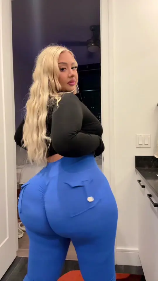 Sage's Sanctuary (@sagedovina) - Urlebird