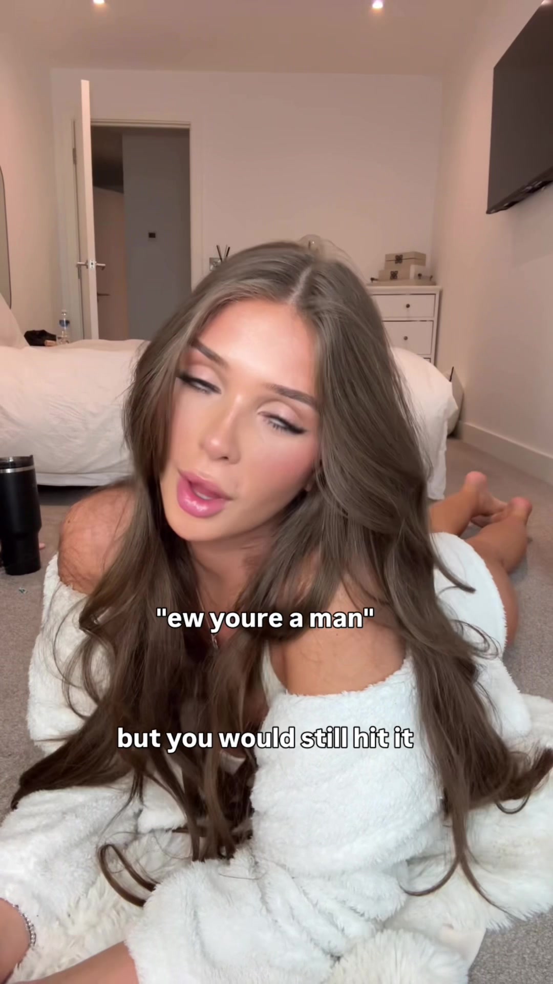 Stella (@stellaxfrancis) - Urlebird