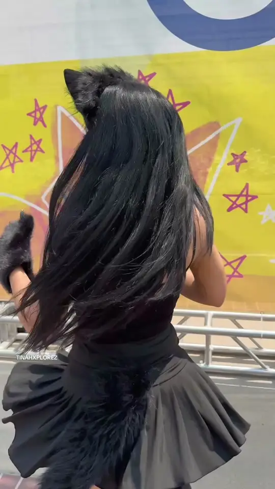 Tina the Xplorer (@tinaexplorez) - Urlebird