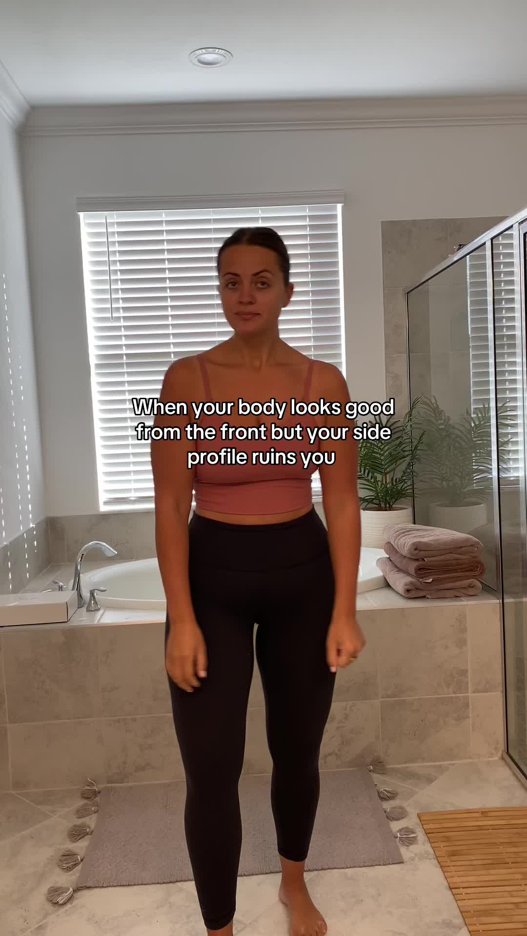 @Lips+Honey 🖤 | Nella Chase (@nellachase)