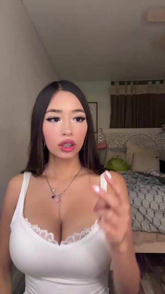 Bre🎀followingback (@ily.bre) - Urlebird