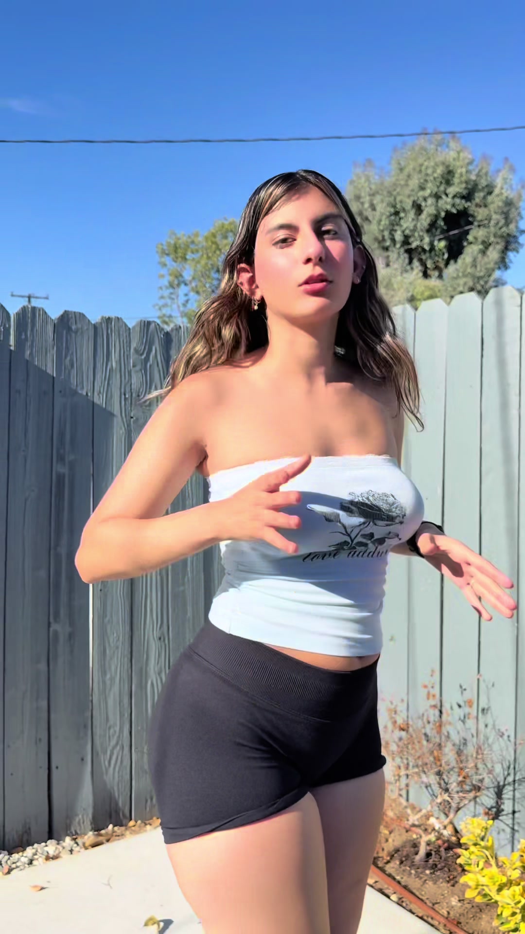 Taba (@tabaardestani) - Urlebird