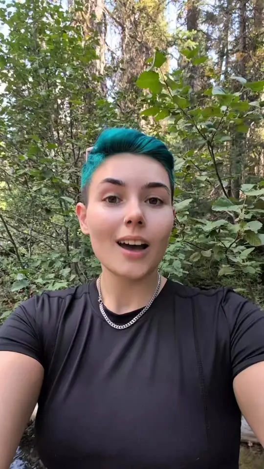 Kitthebeefcake (kit_the_beefcake) Urlebird