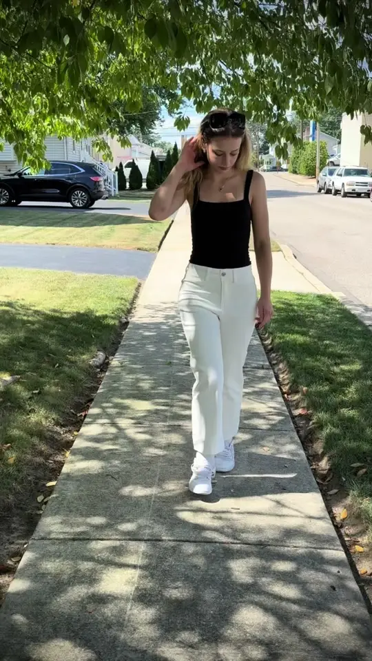ava rivello (@ava_rivello_official) - Urlebird