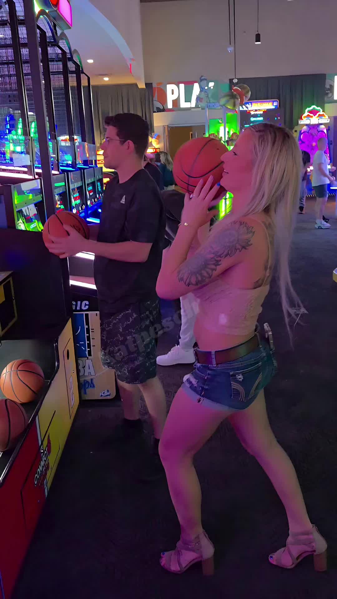 Kat pesch (@katpesch2) - Urlebird