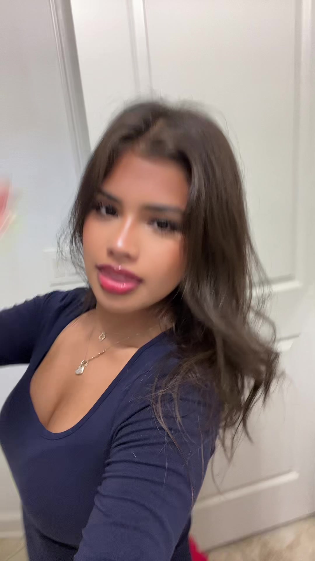 Victoria Jaimes ( victoriajaiimes) Urlebird
