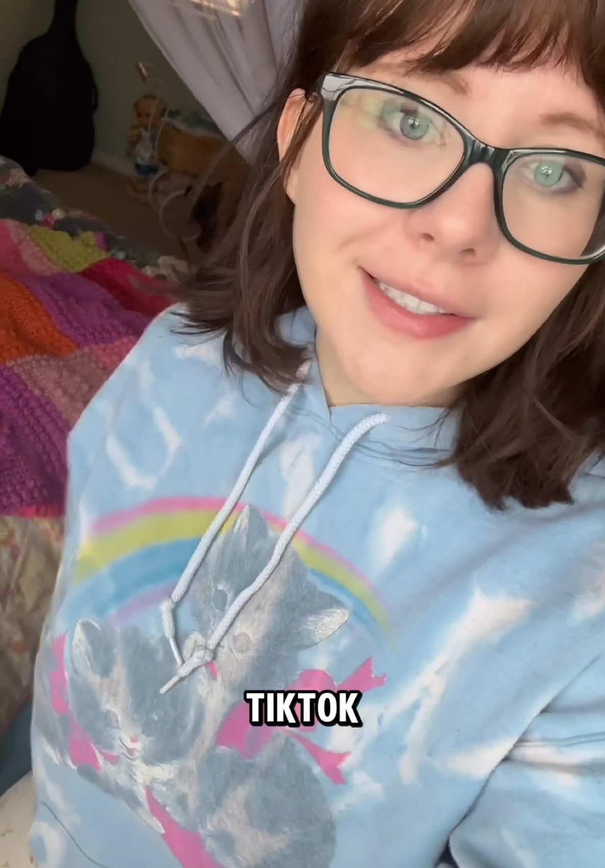 Alice Winterhold (@alicedoeswonderland) - Urlebird