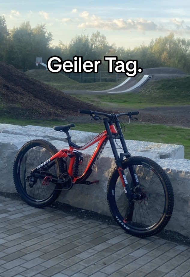 @Gian_on_Giant