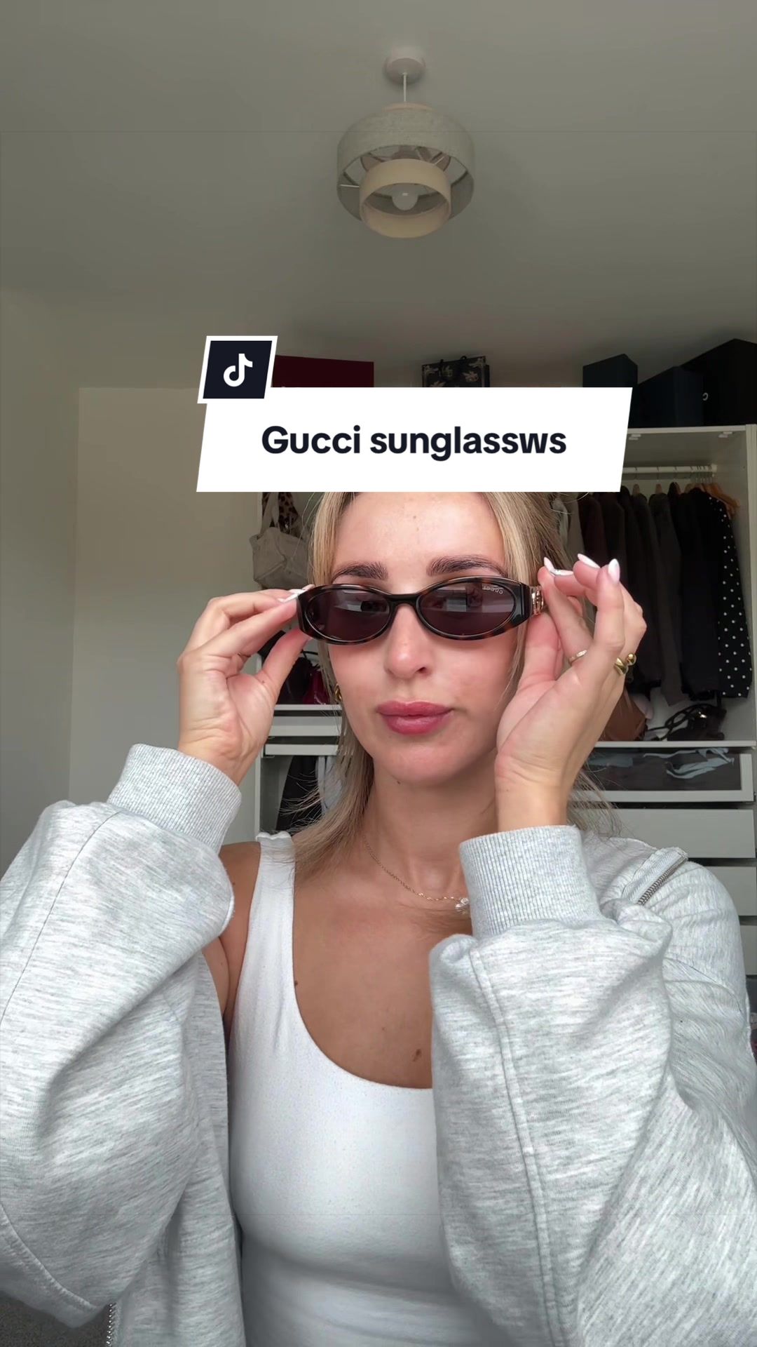 @Blousy