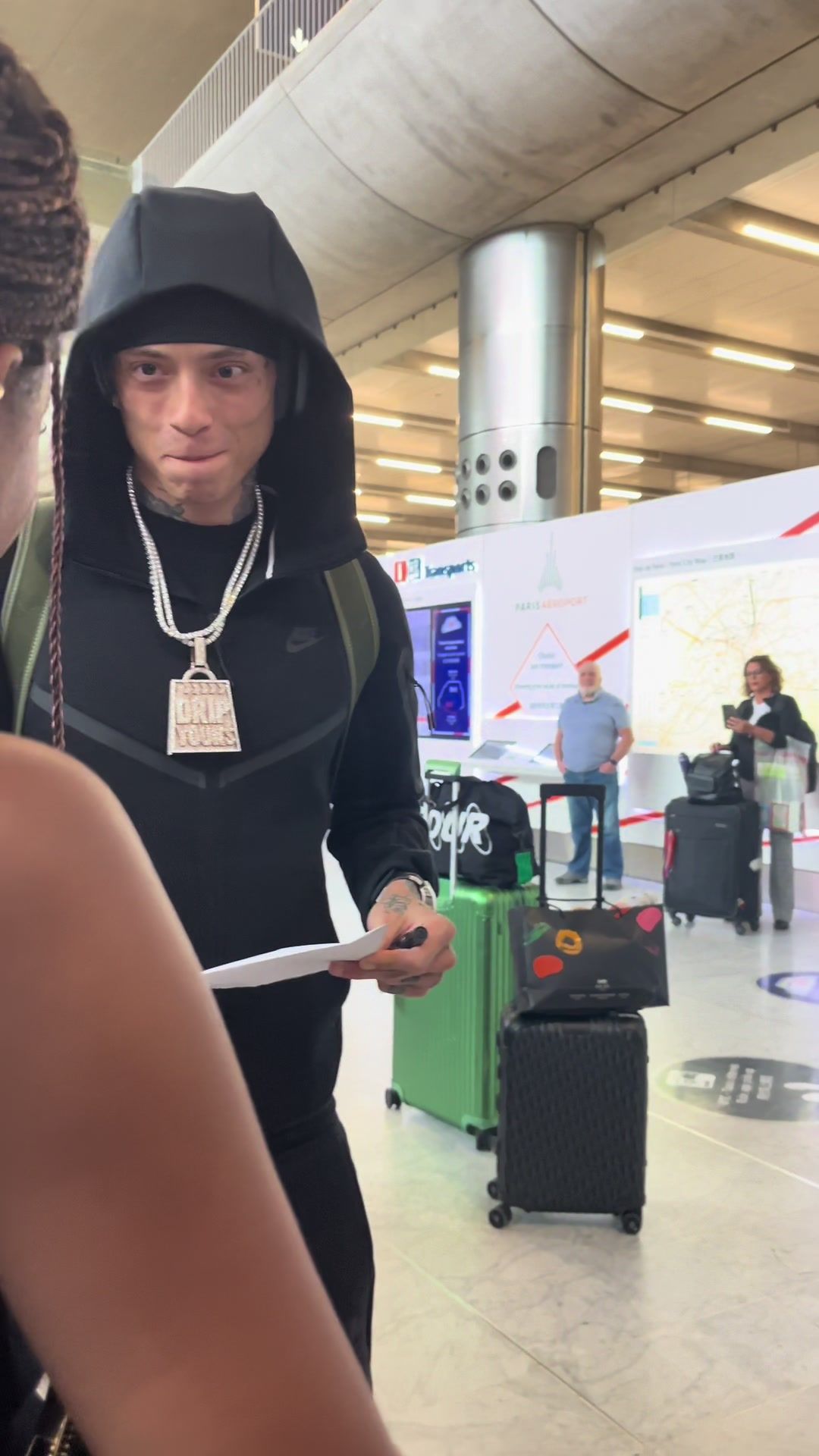 @adja🐍