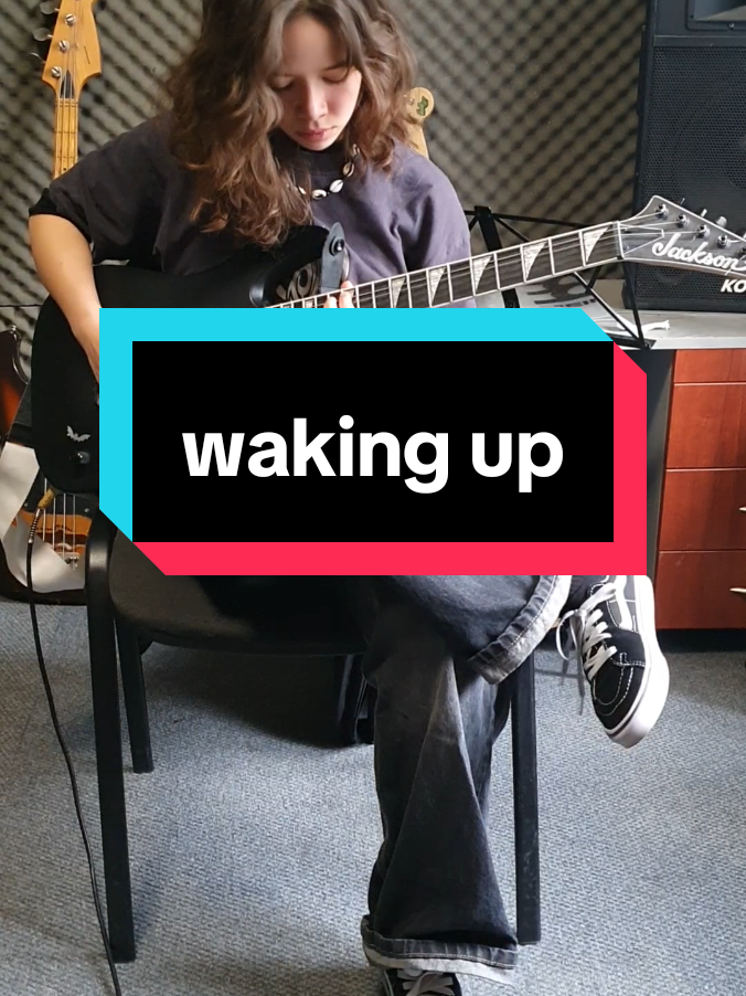 @DragoDrumsSchool Guitar & Bass