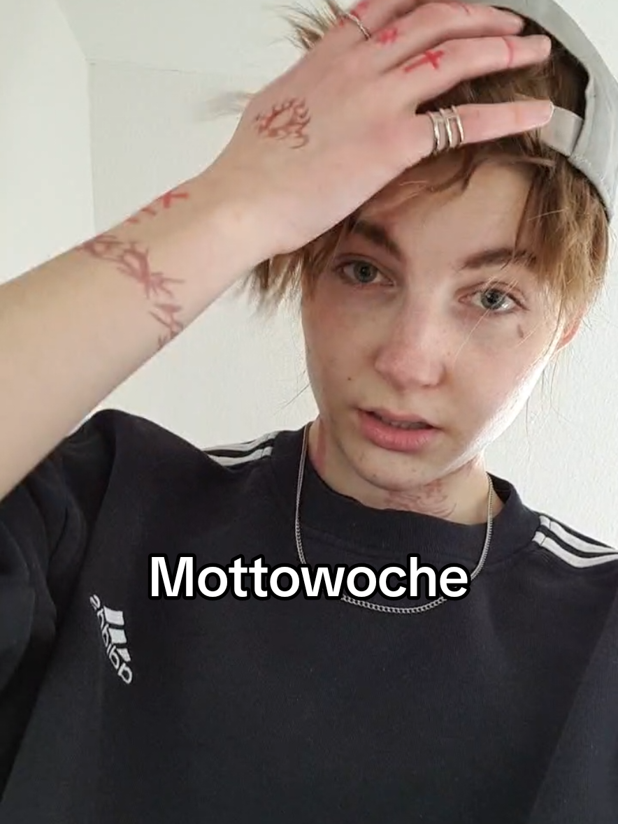 @𝐅𝐞𝐞