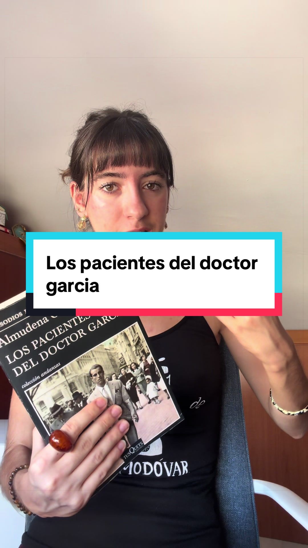 @María