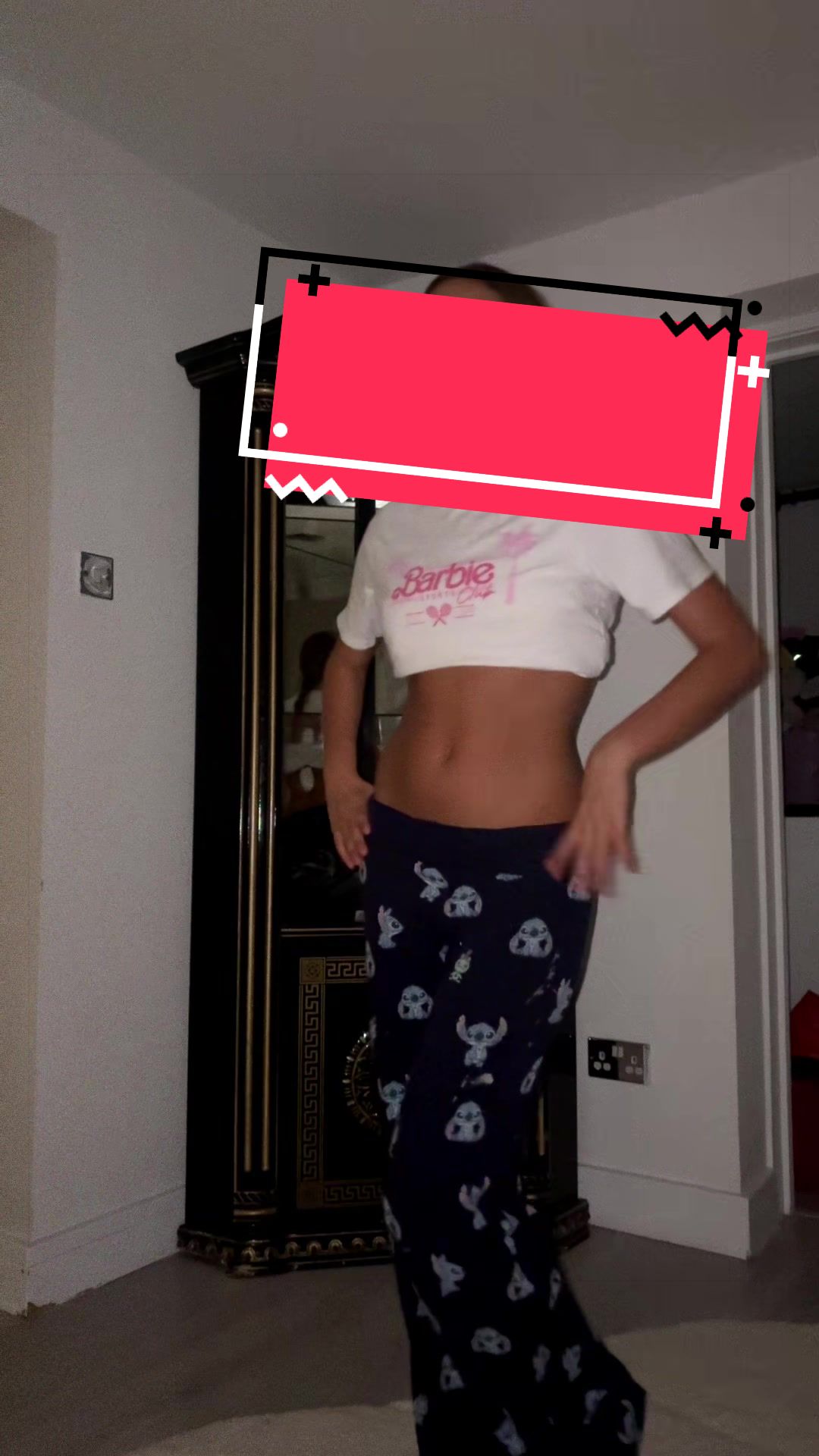 @𝐓