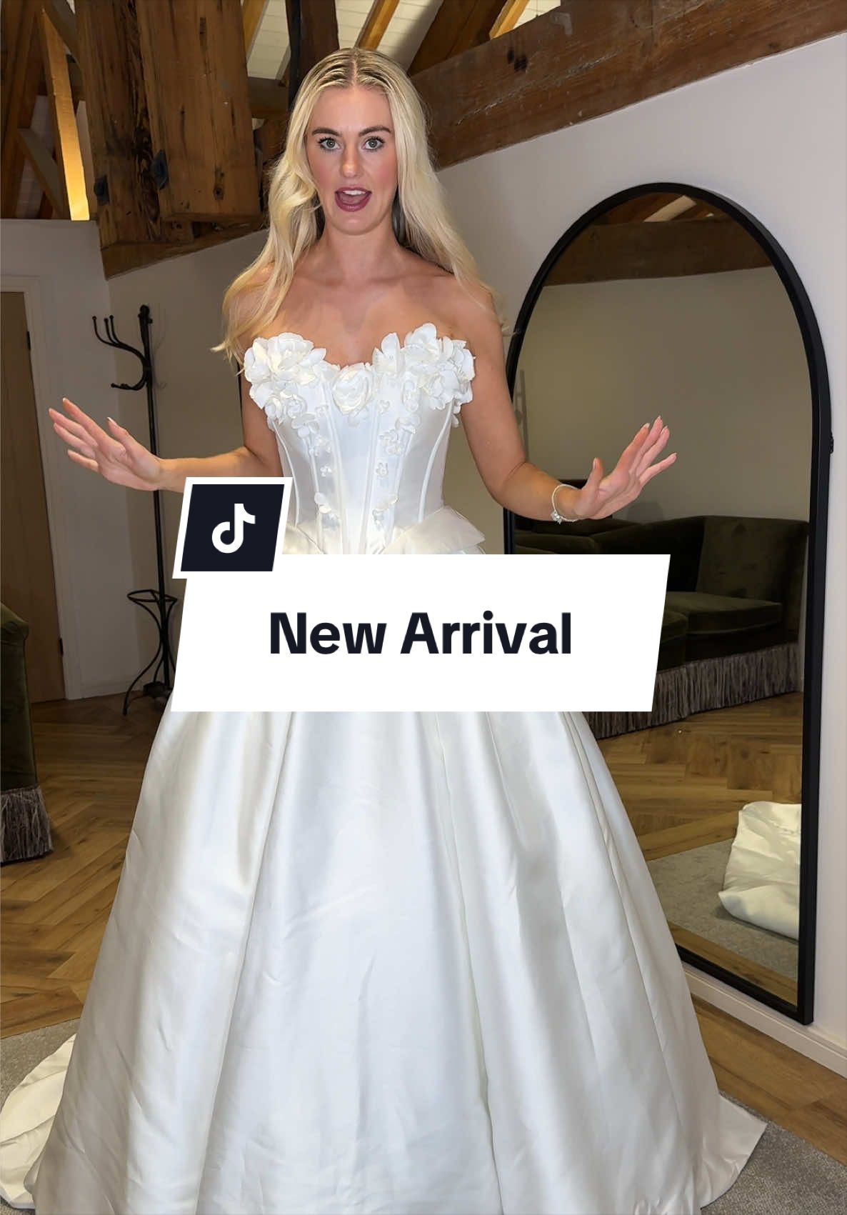 @Dotty Bridal 🤍