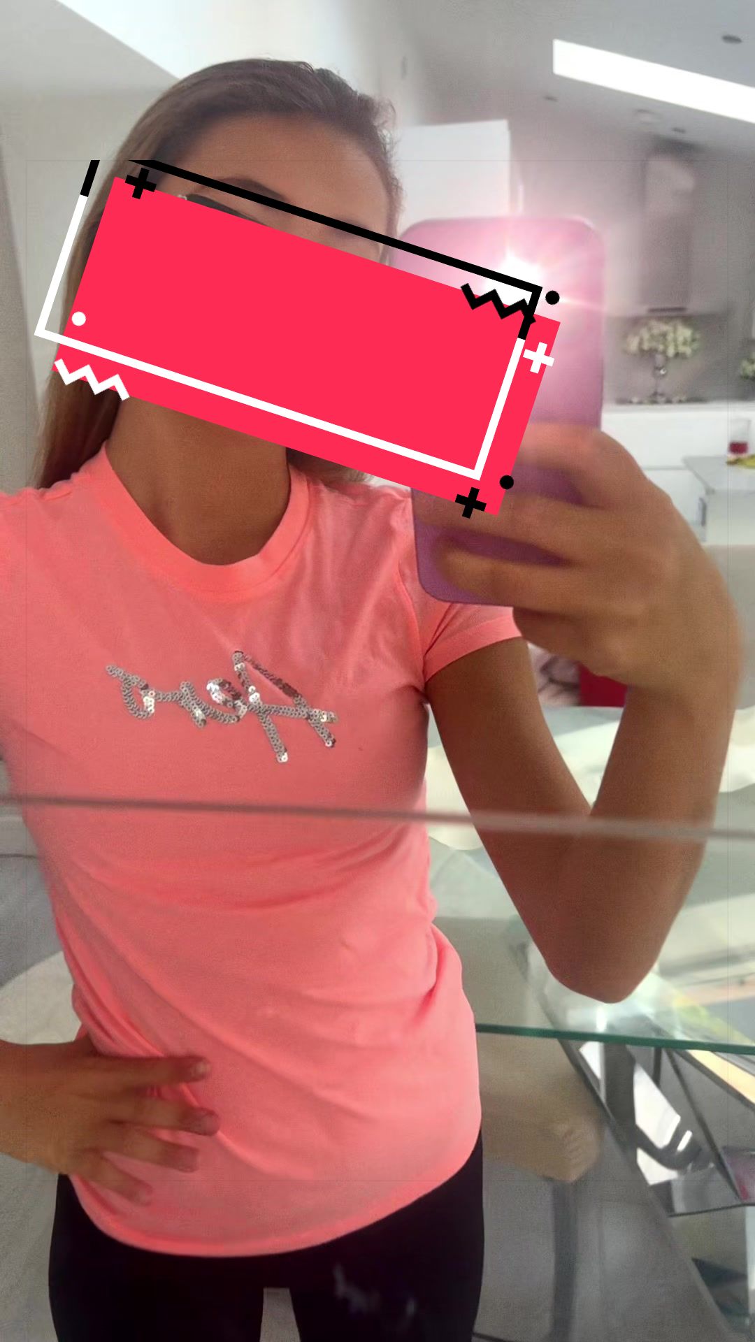 @𝐓
