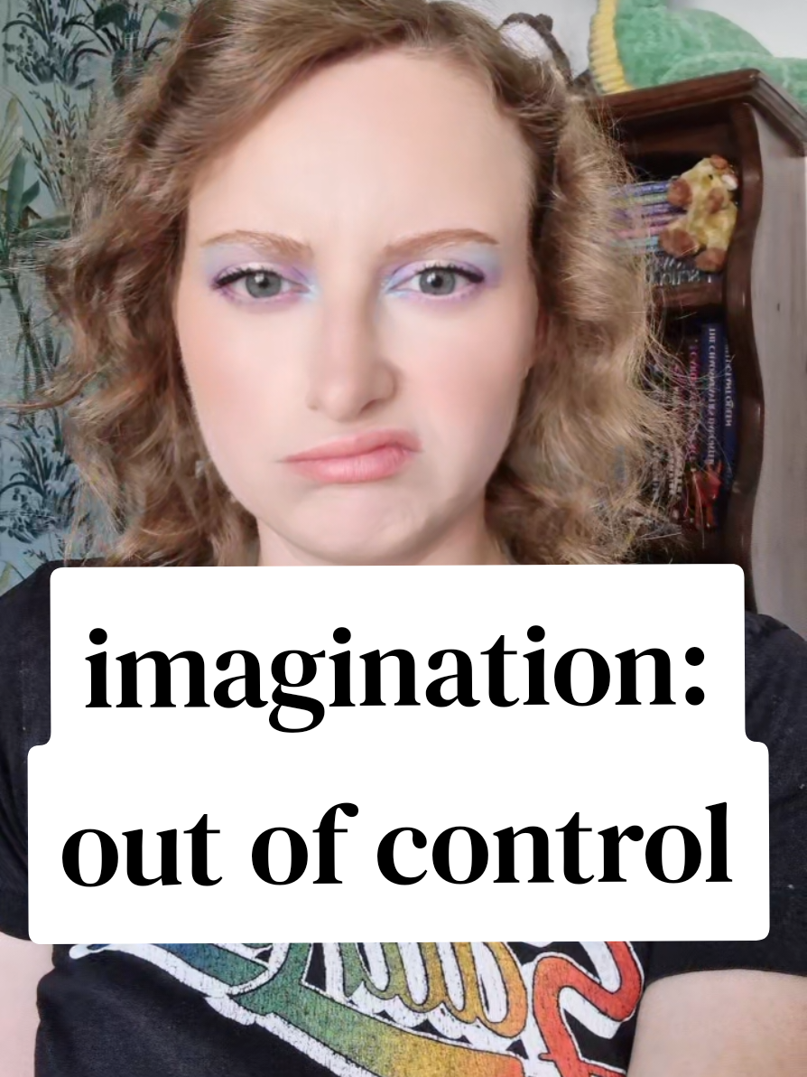 @Meg Twibill 📚 Fantasy Writer