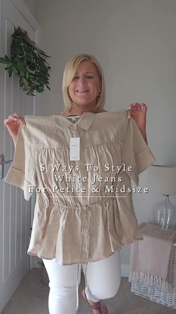 @Mel | Midsize & Petite Fashion
