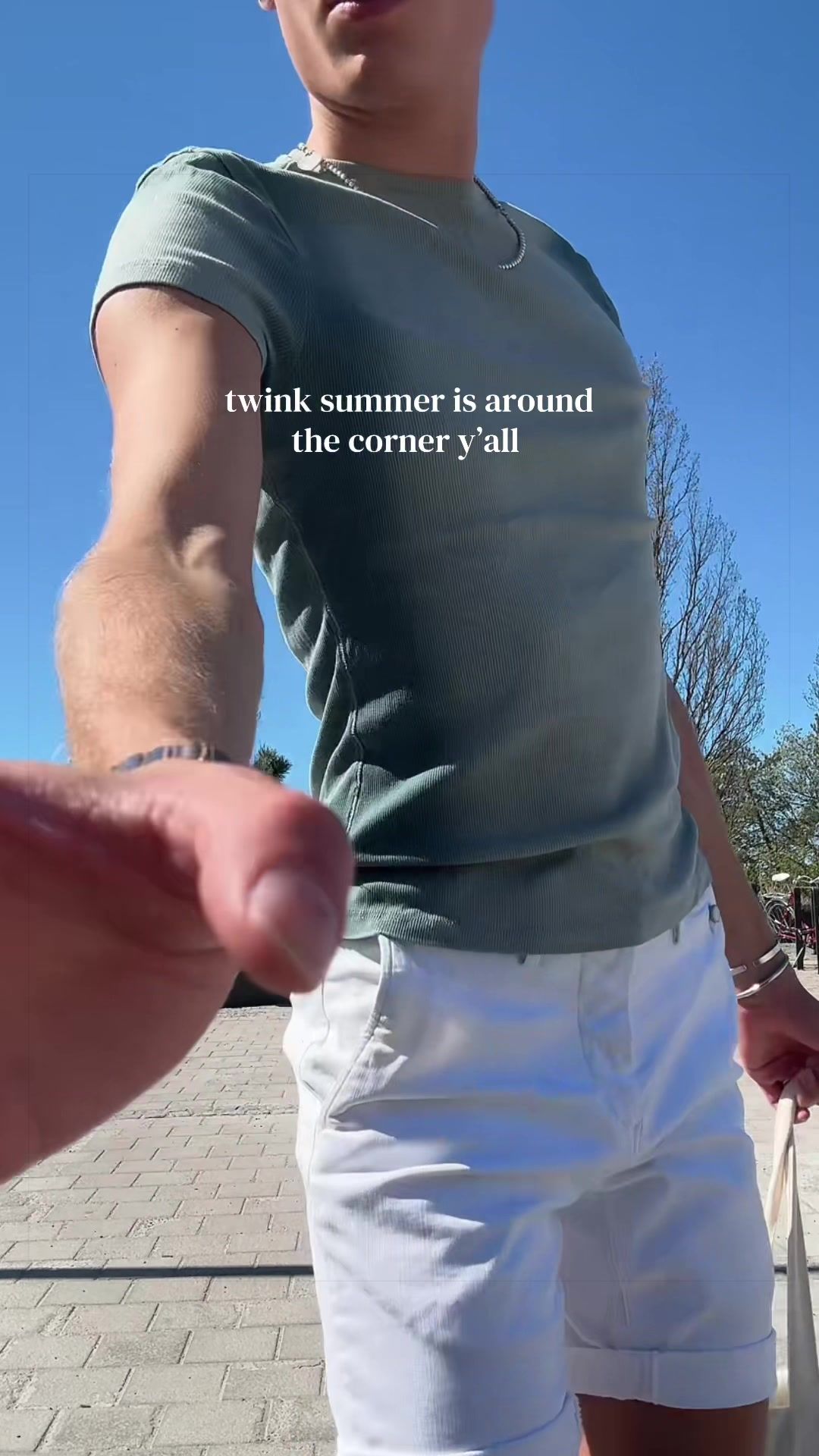 @Axelll