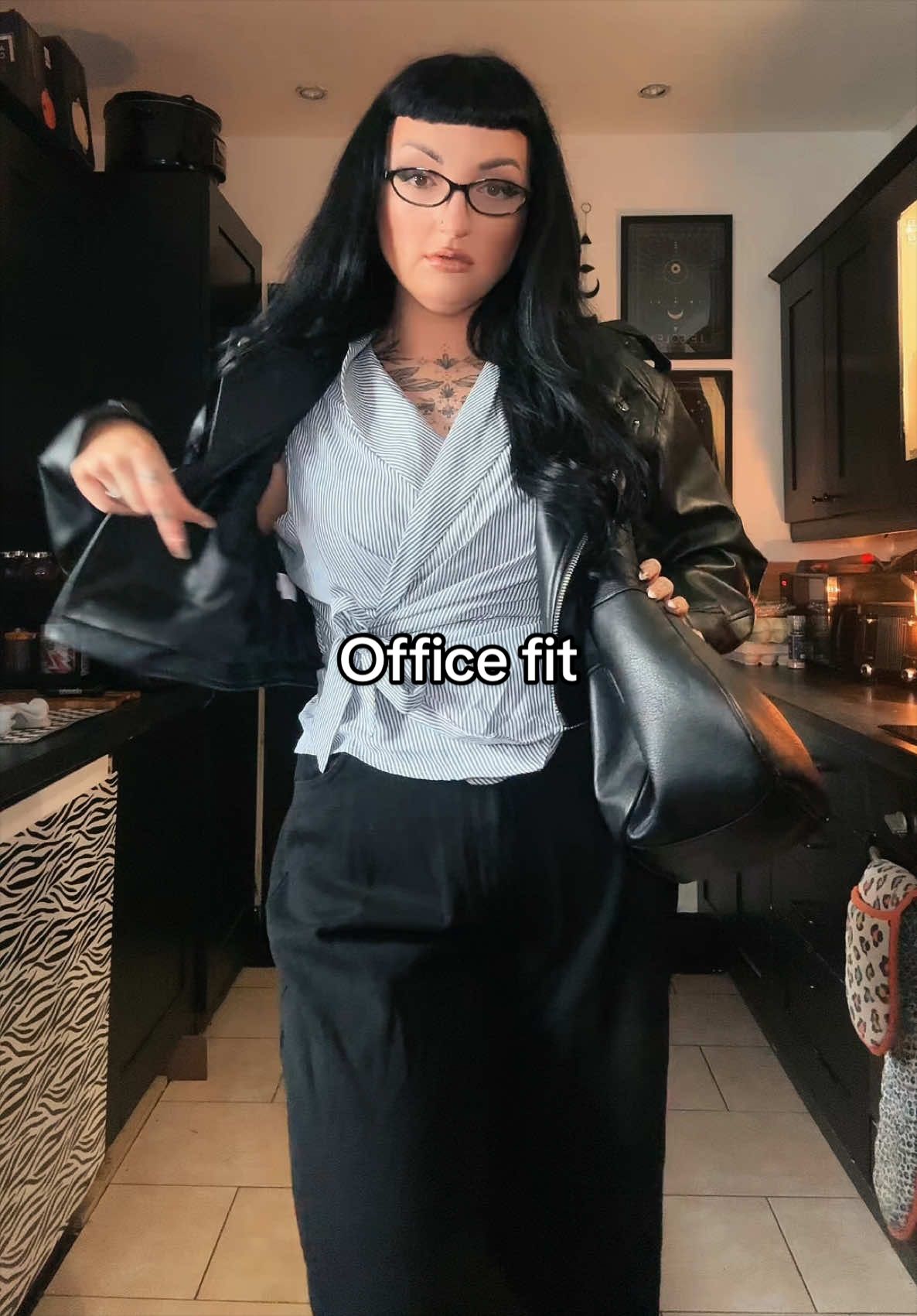 @leateesmith