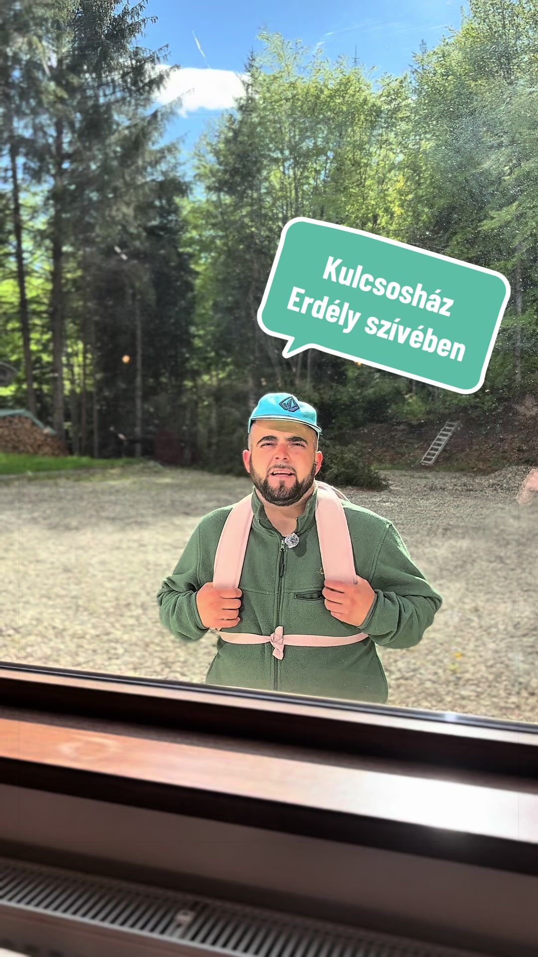 @KicsiV&aacute;ri