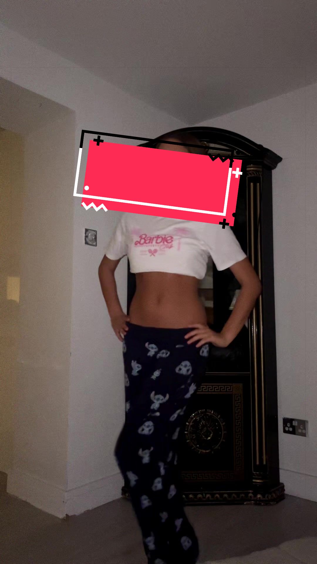 @𝐓