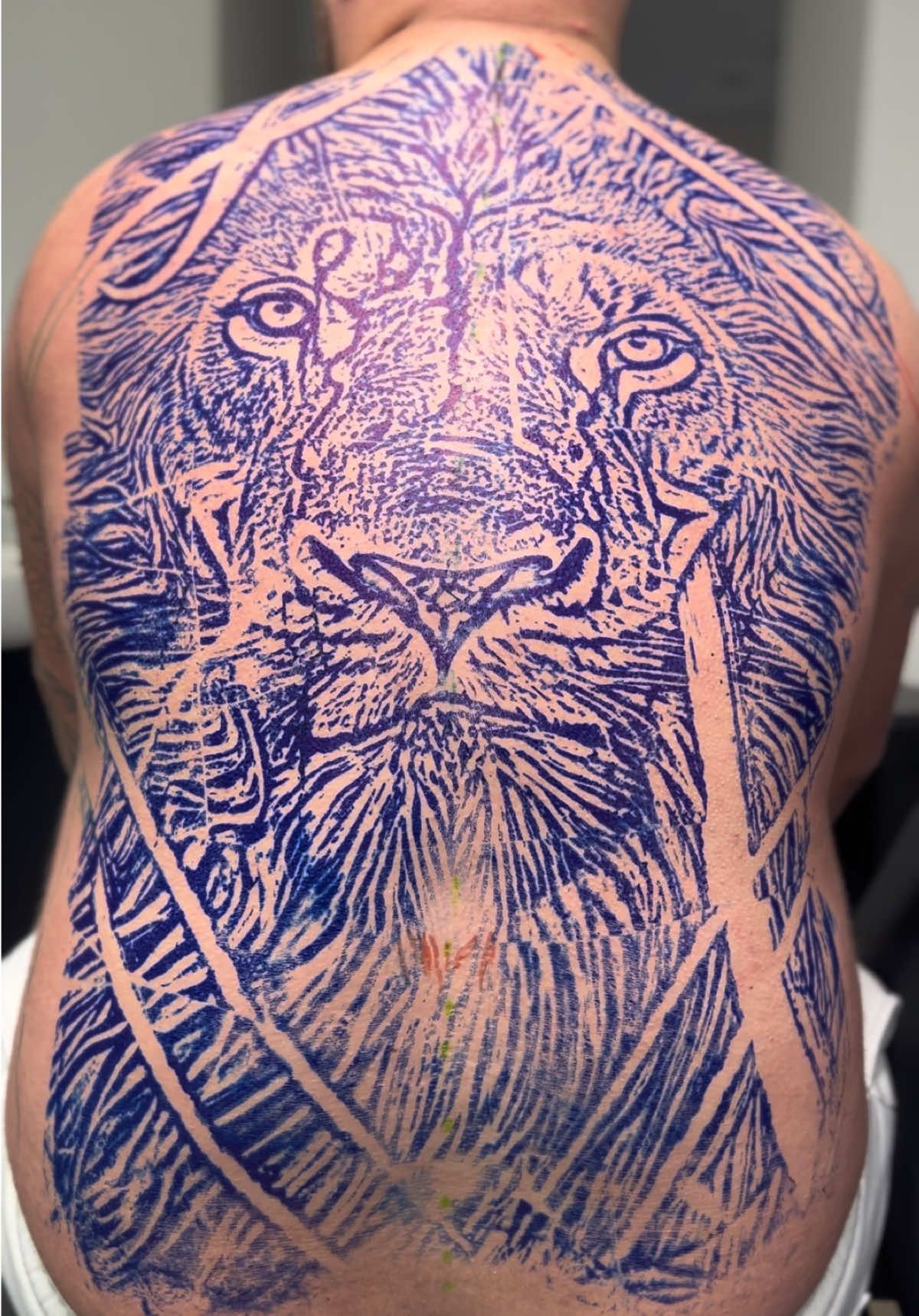 @Huseyin Tattoos