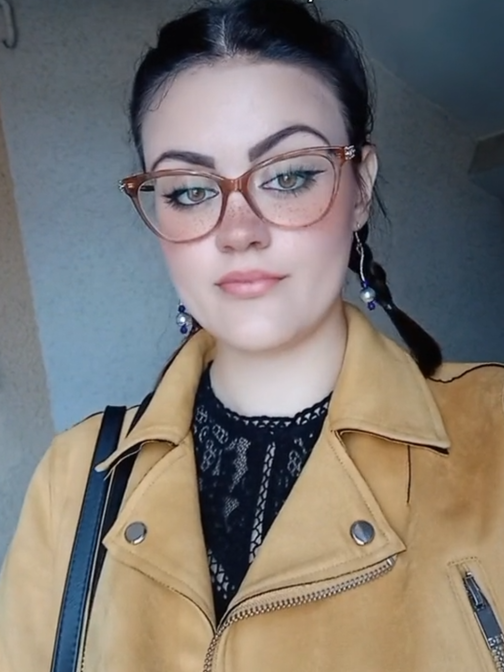 @CARAMELIA 🦔