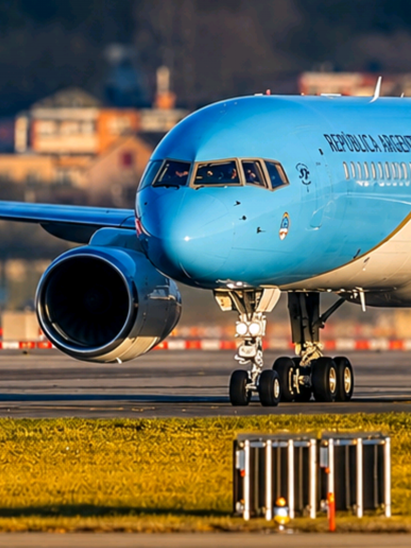 @RWY28