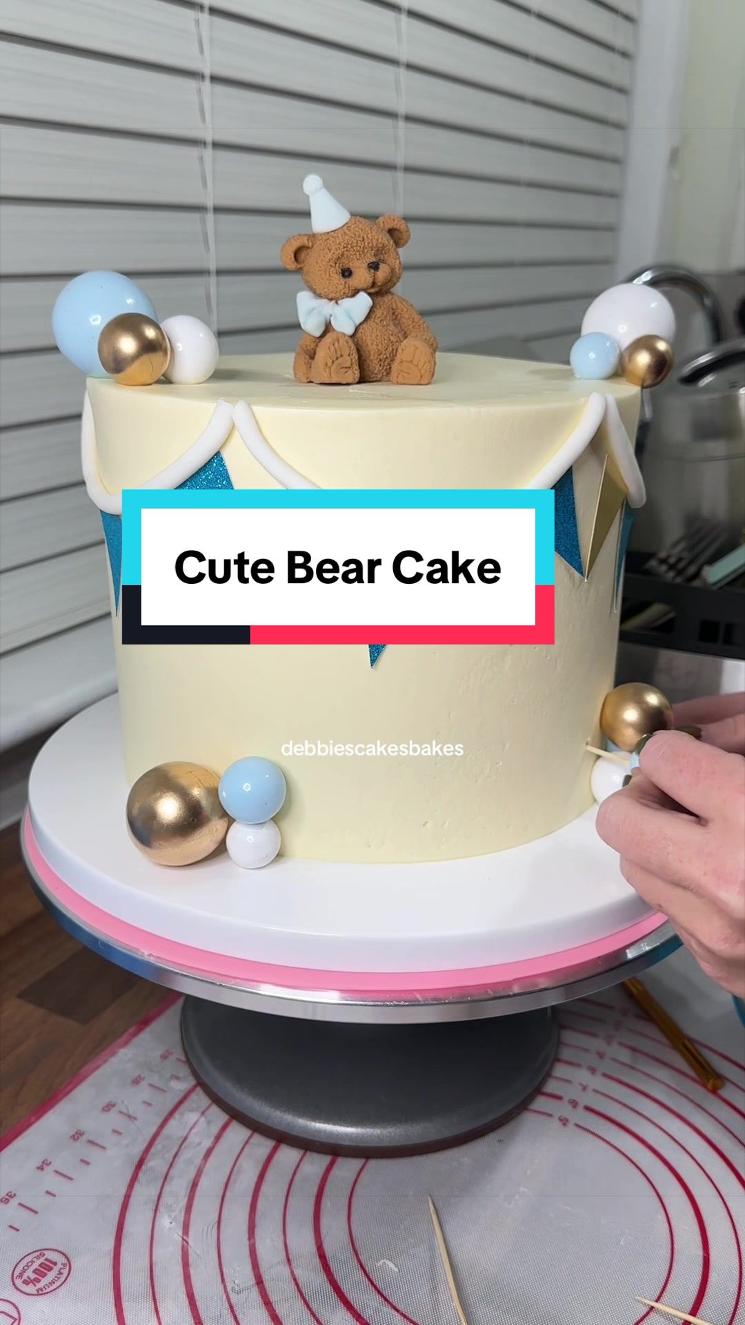 @Debbie 🏴󠁧󠁢󠁳󠁣󠁴󠁿 Cake