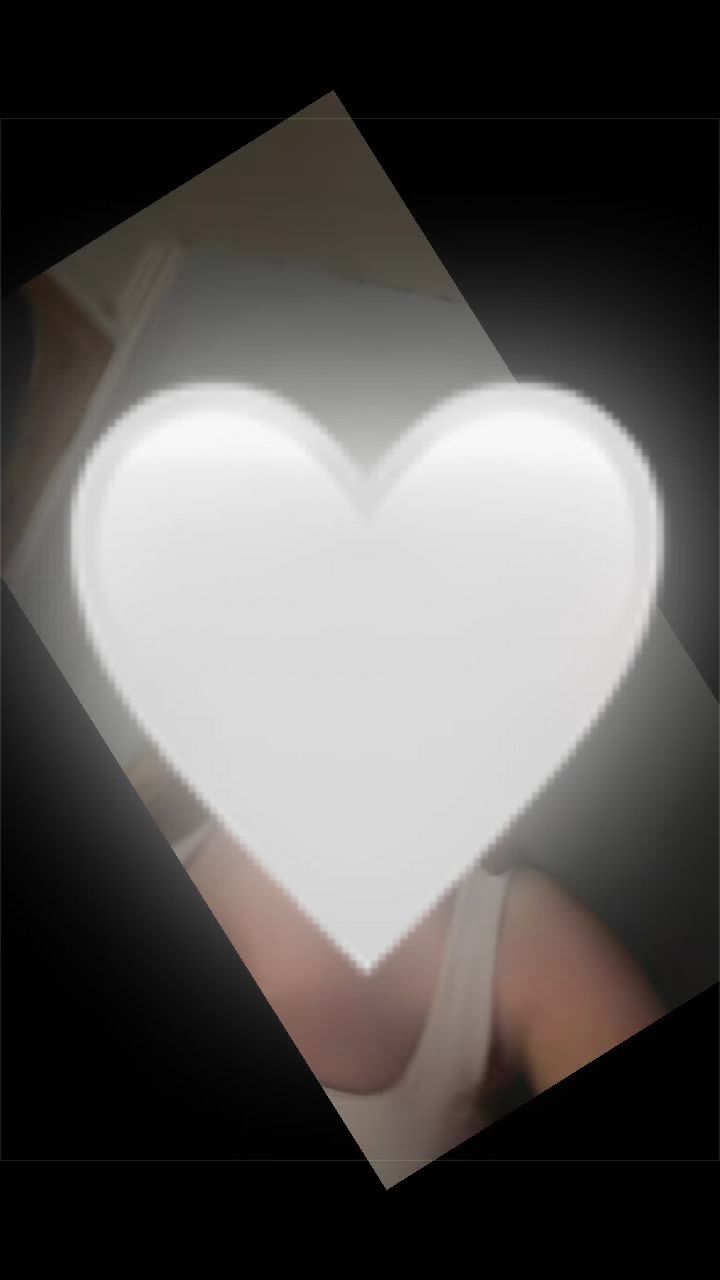 @๐๐๐ข๐ญ๐ฅ๐ฒ๐ง๐ง ๐ซถ๐ผ♥๏ธ
