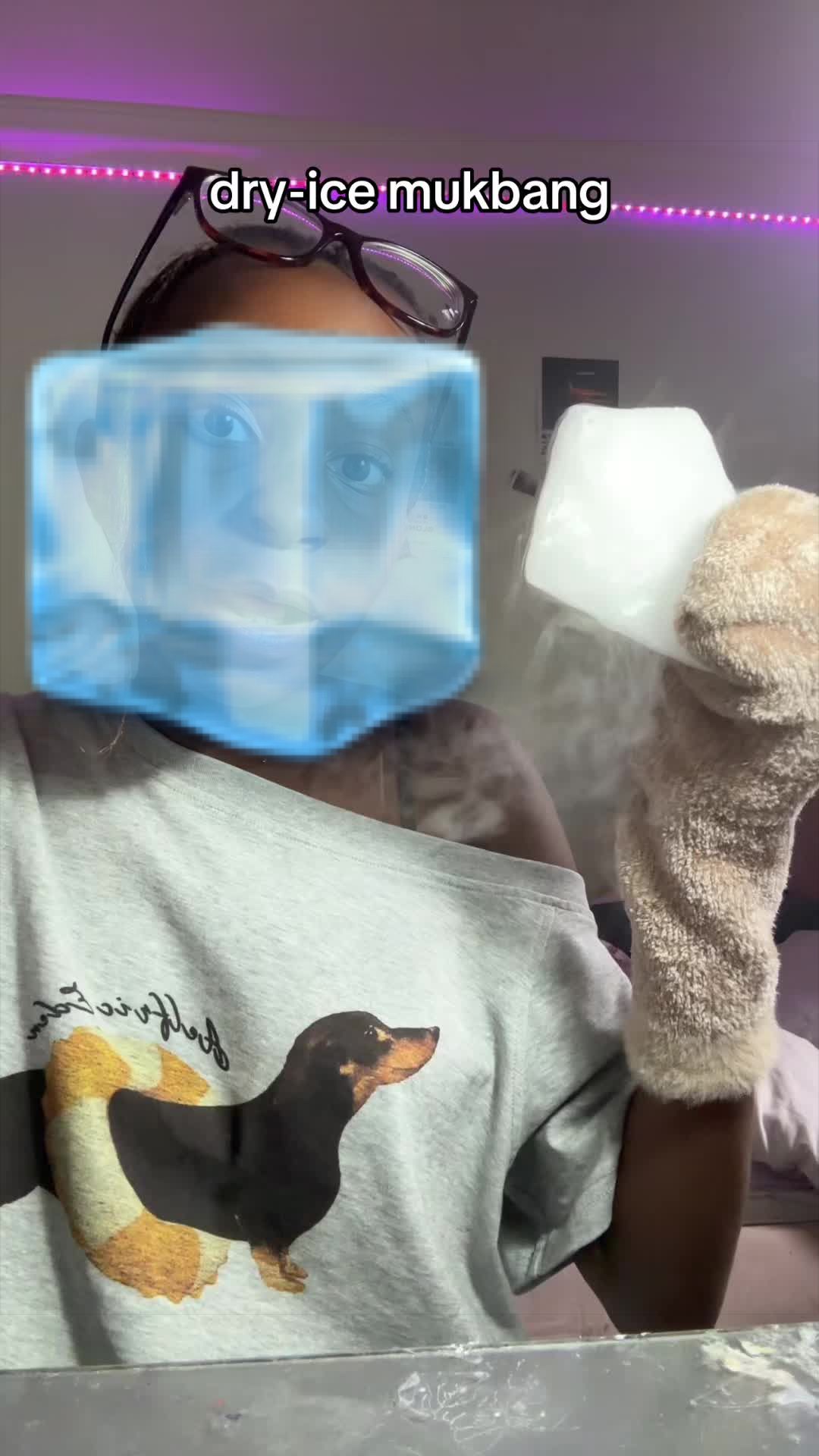 @🧖🏾♀️