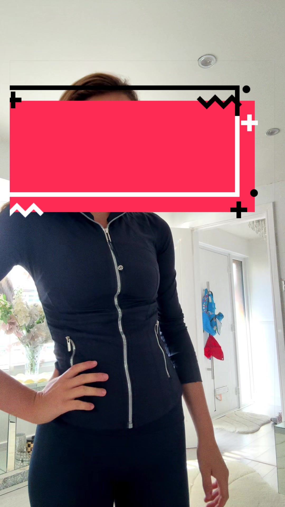 @𝐓