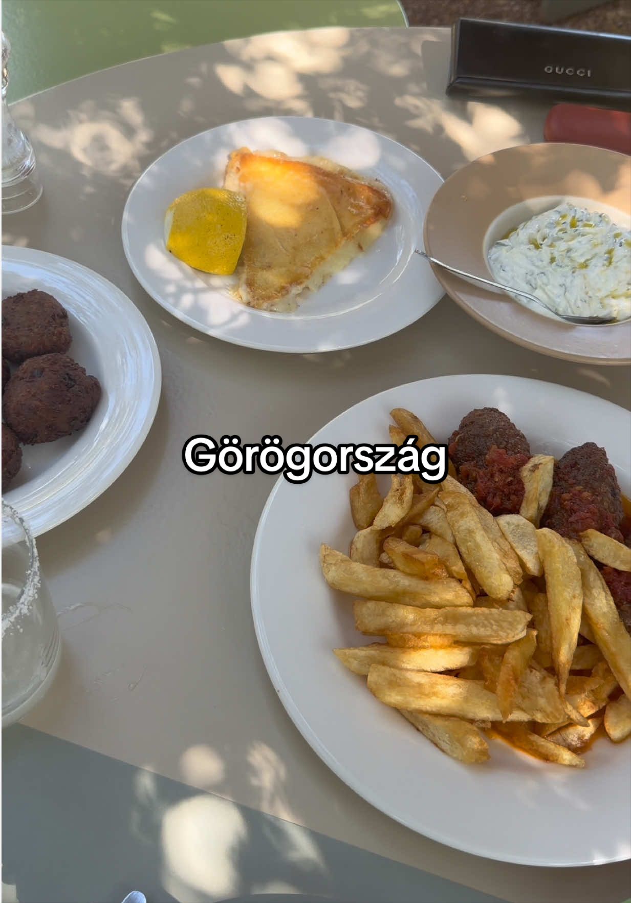 @Lara Schobert