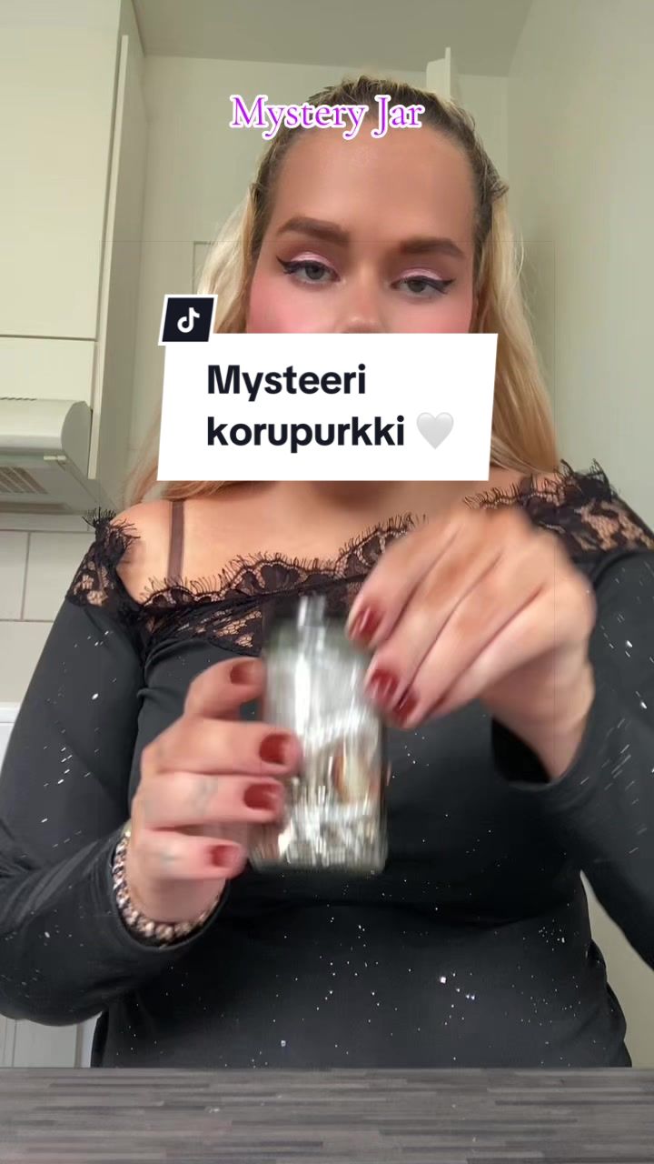 @Juliana 🖤