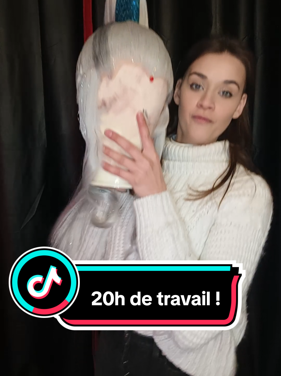 @anayla