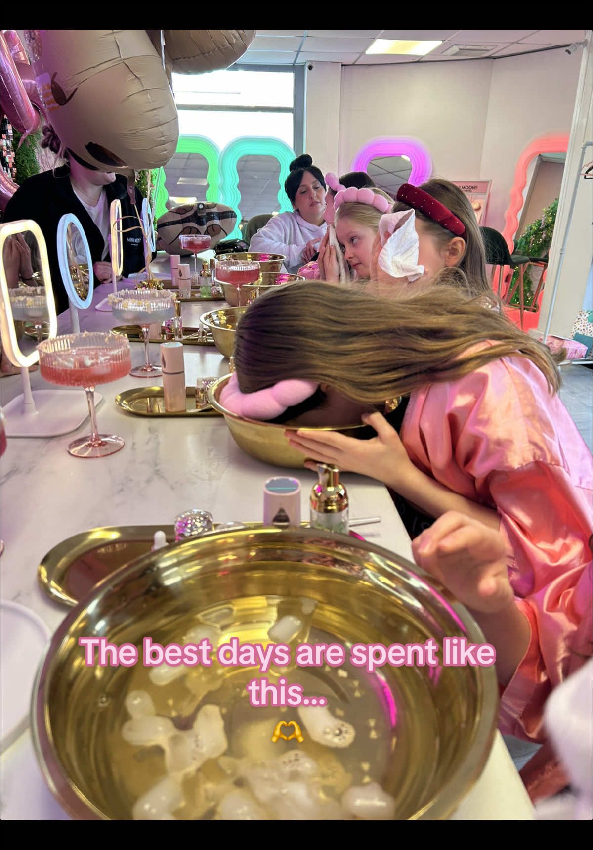 @minimoonypamperparties