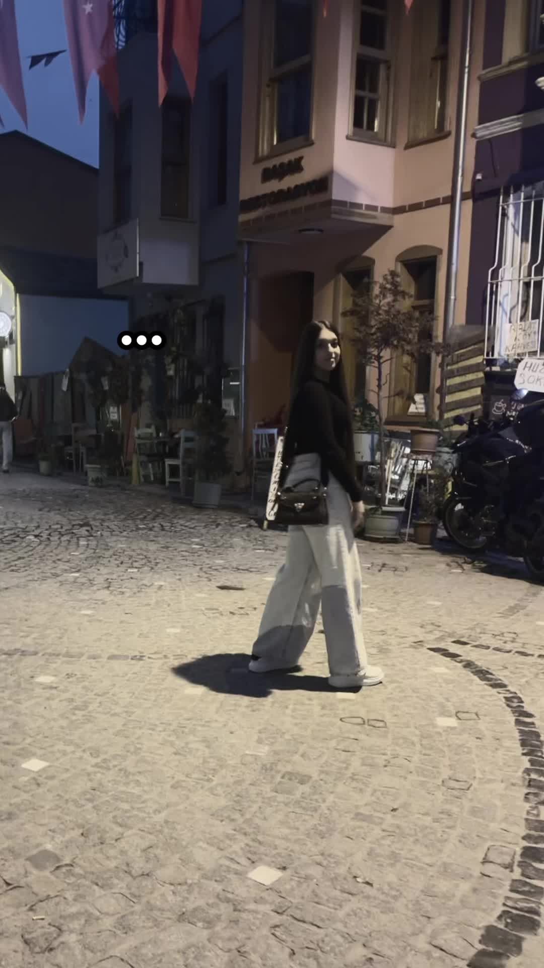 @⚜️𝓐𝓵𝓮𝔁𝓲𝓪⚜️