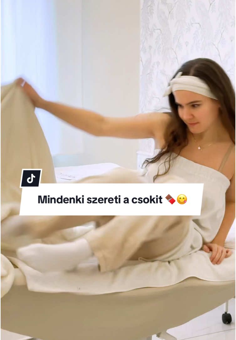 @Siklós Júlia Sminktetoválás 💄