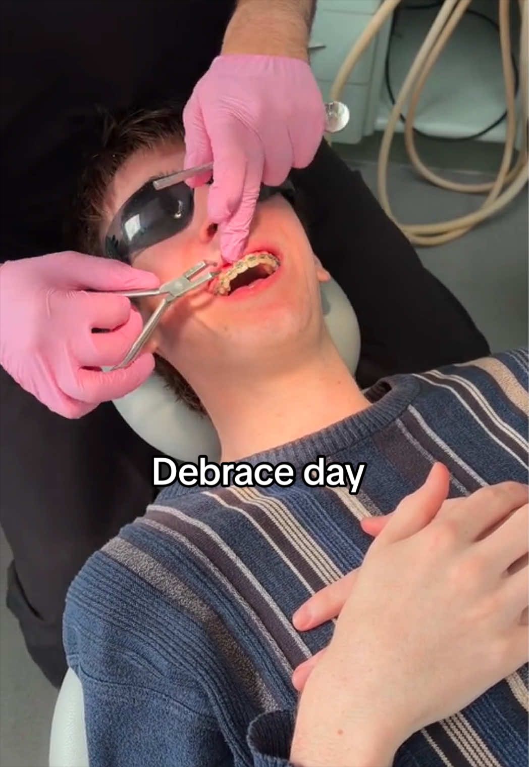 @Mylockjawlife