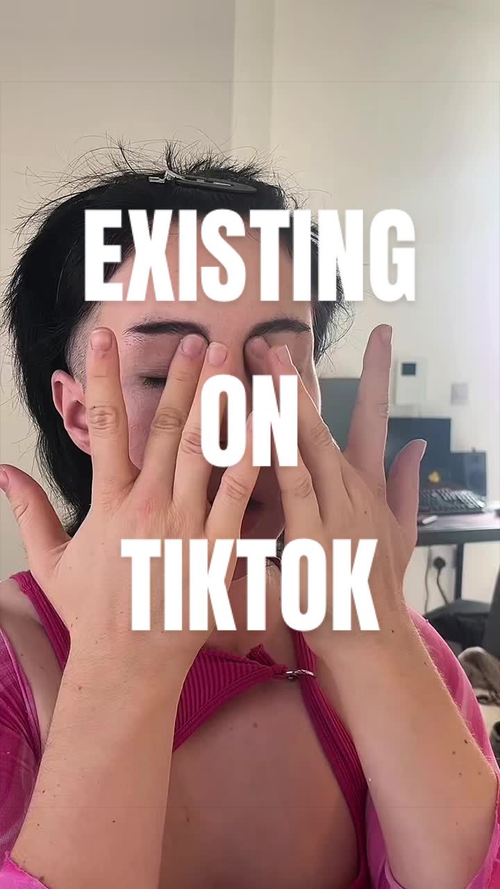 @painted eyelidss