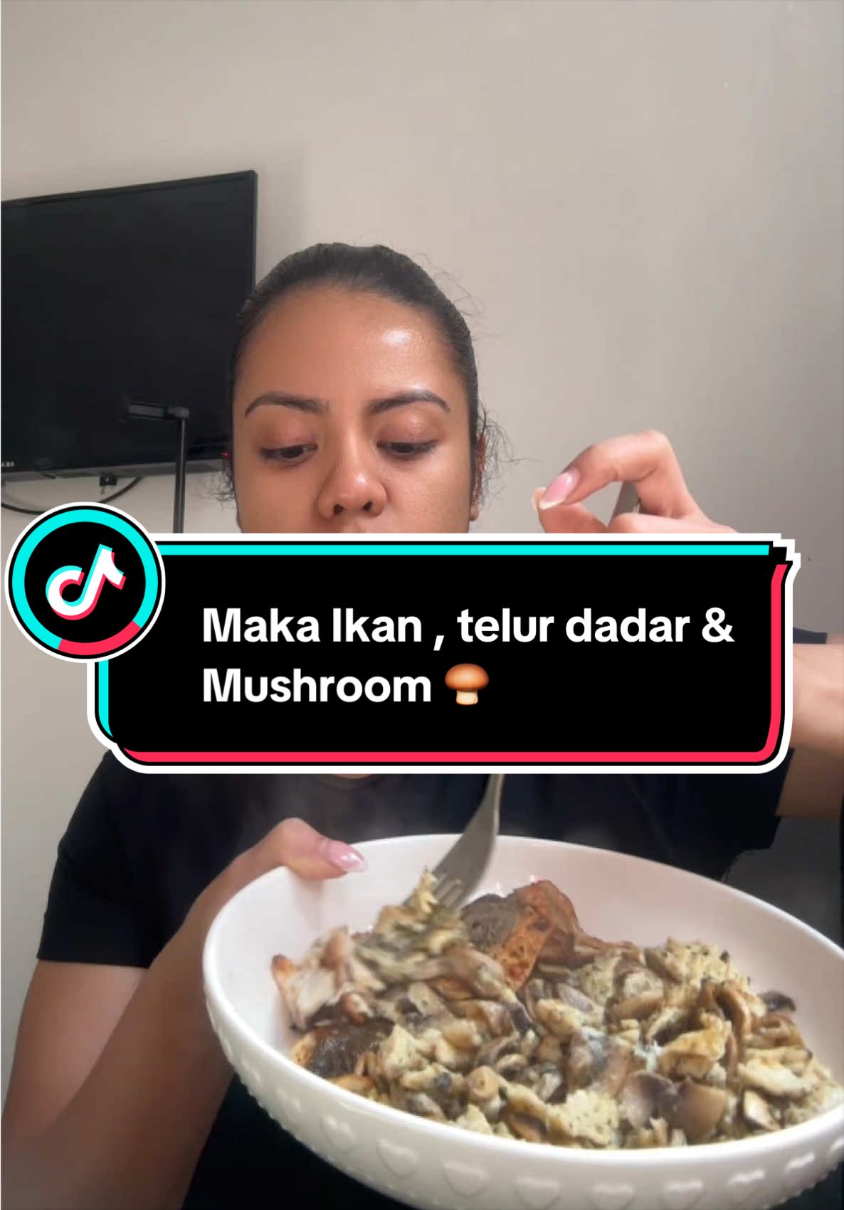 @Curlyypod