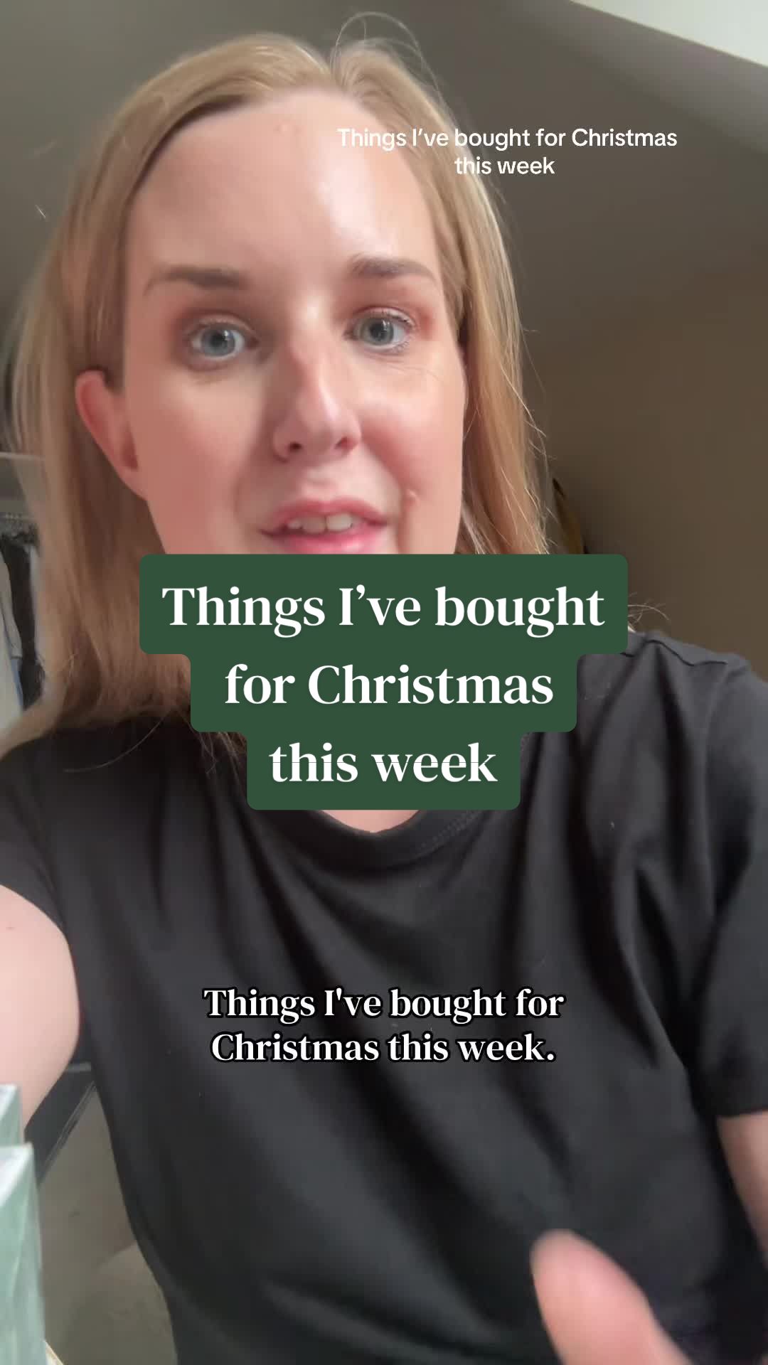 @AshleighLovesChristmas