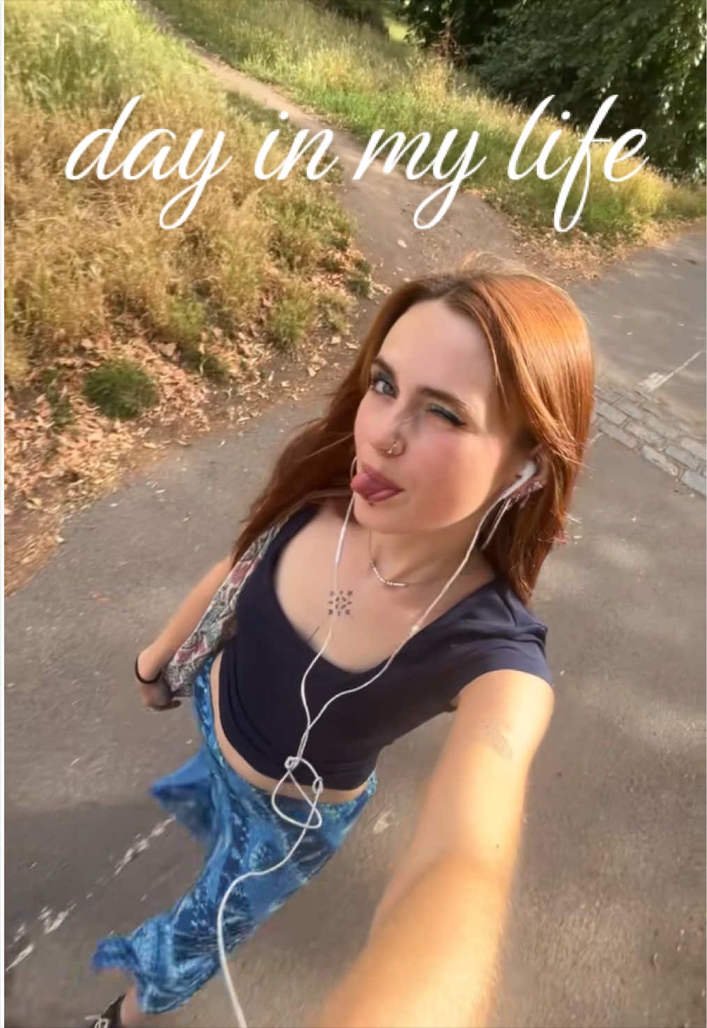 @robyn 𖤓 vegan eats & travel