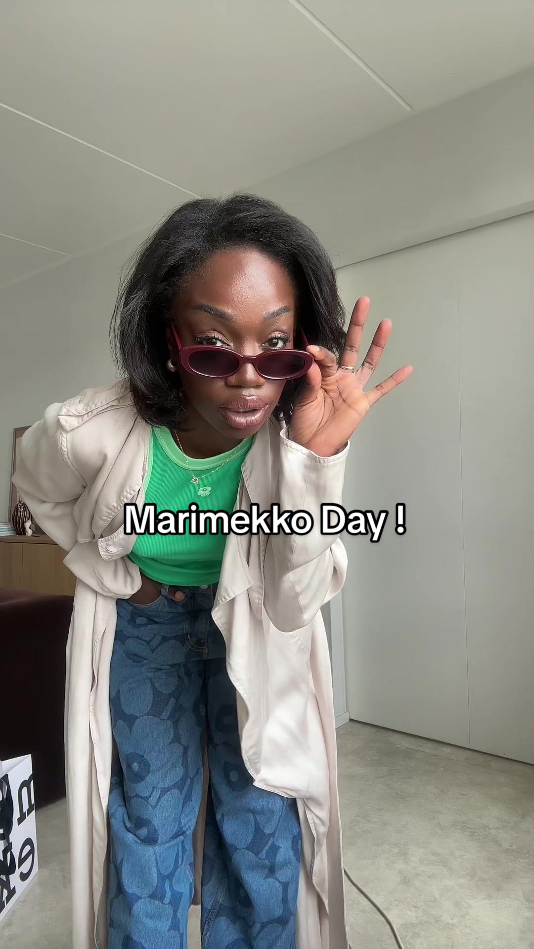 @Riri K