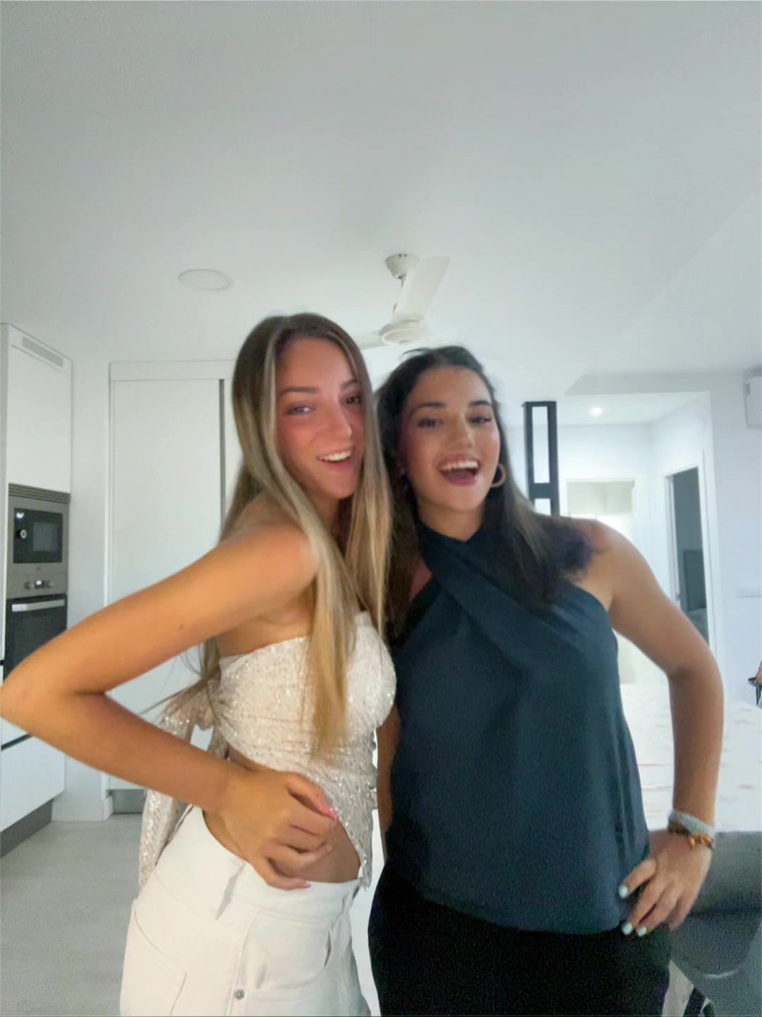 @chloediez_
